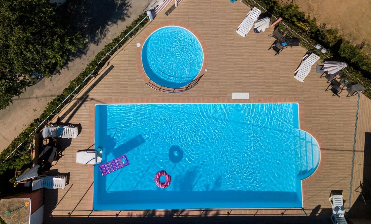 Hotel Marialena Potos Exterior photo