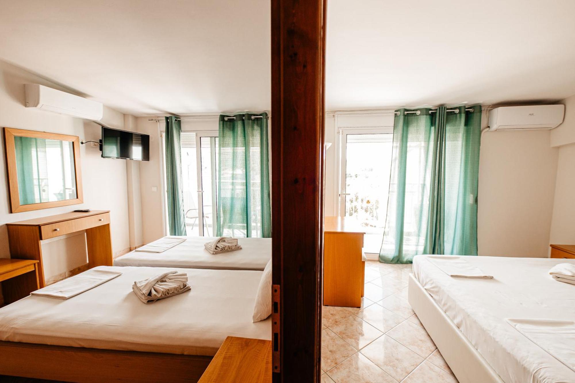 Hotel Marialena Potos Exterior photo