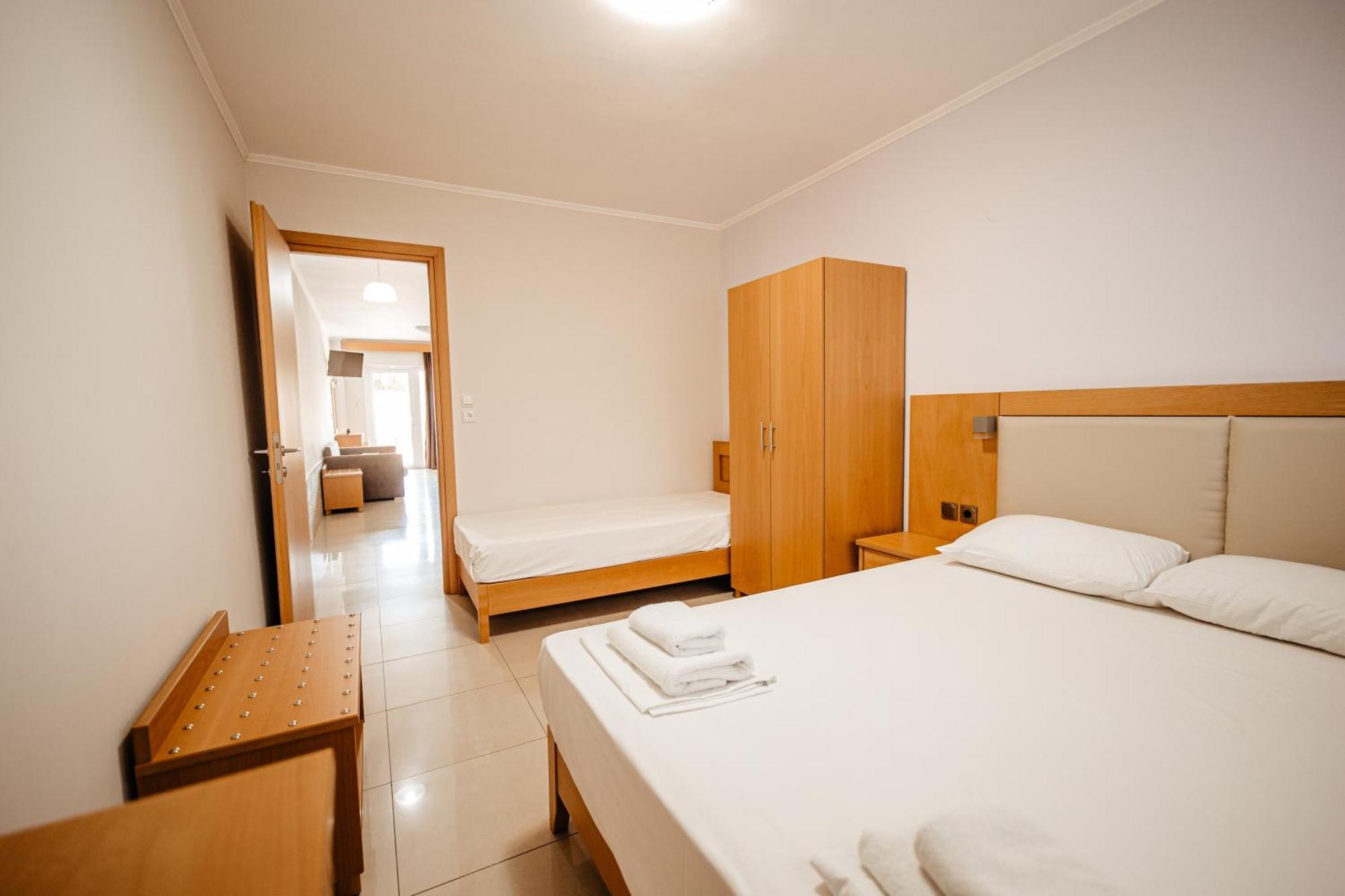 Hotel Marialena Potos Exterior photo