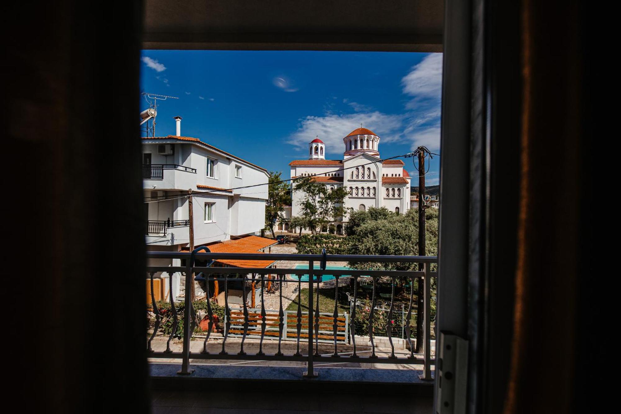 Hotel Marialena Potos Exterior photo