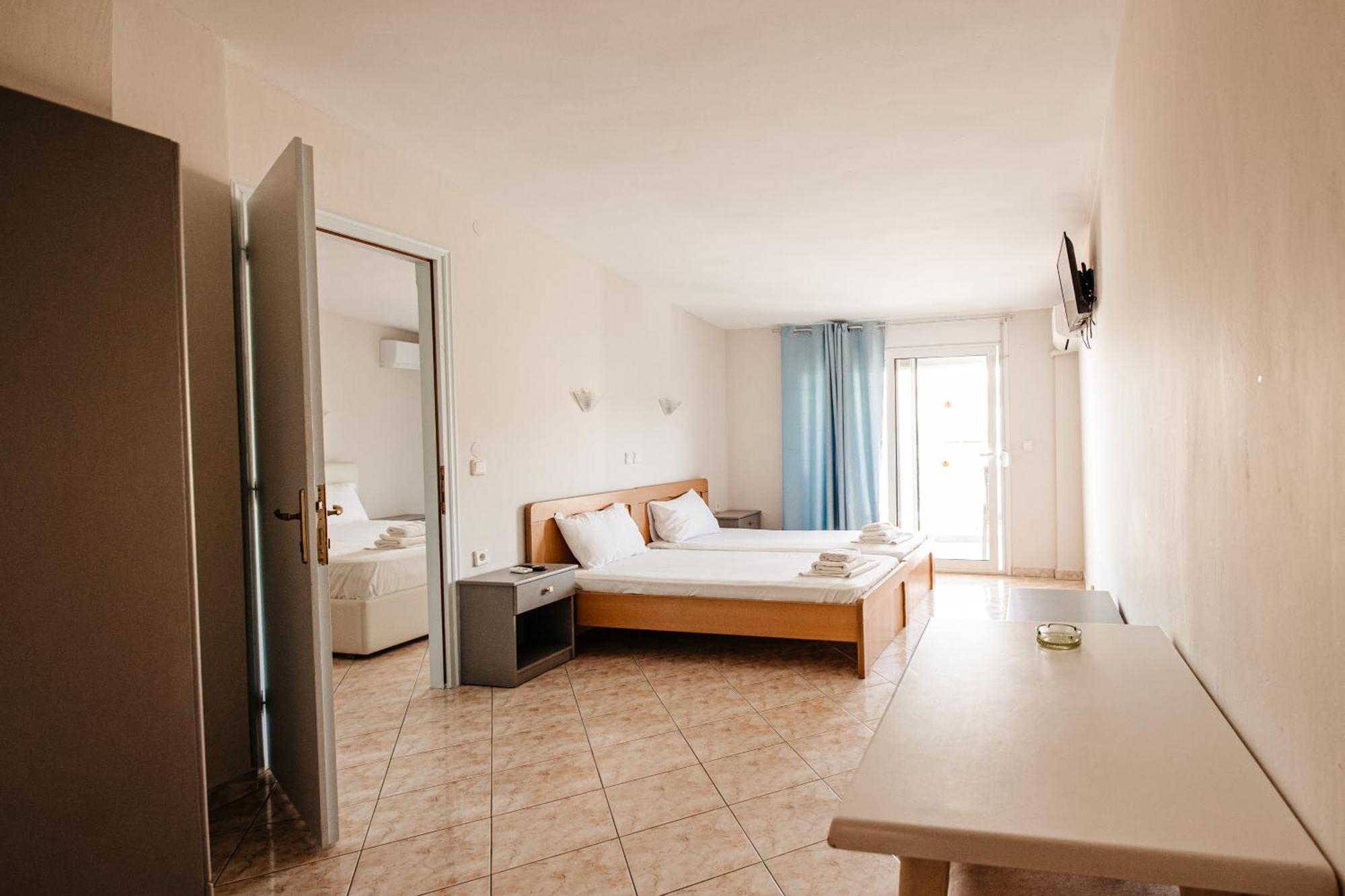 Hotel Marialena Potos Exterior photo