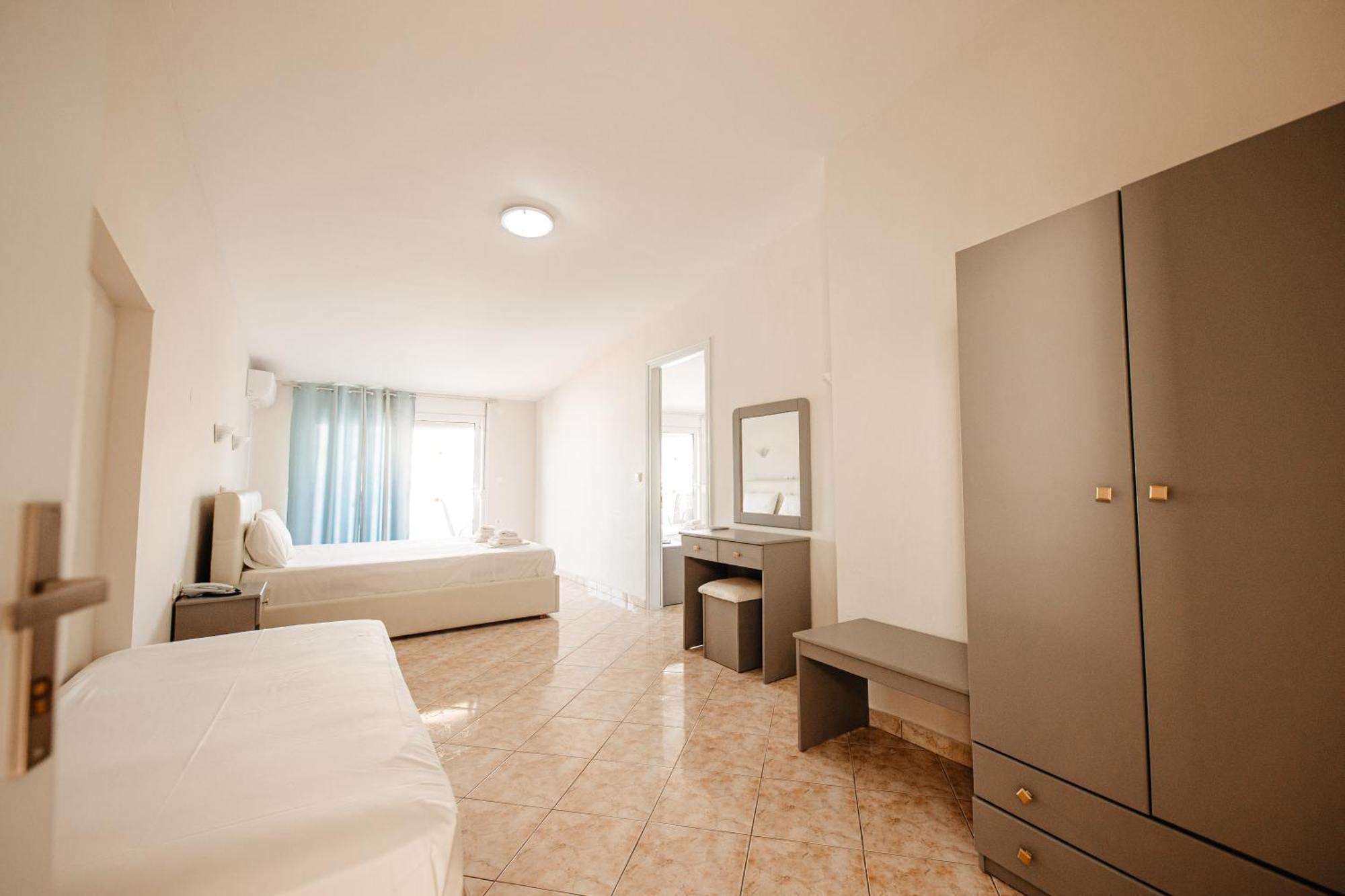 Hotel Marialena Potos Exterior photo